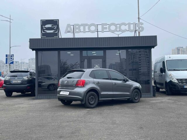 Серый Фольксваген Поло, объемом двигателя 1.4 л и пробегом 253 тыс. км за 9390 $, фото 7 на Automoto.ua