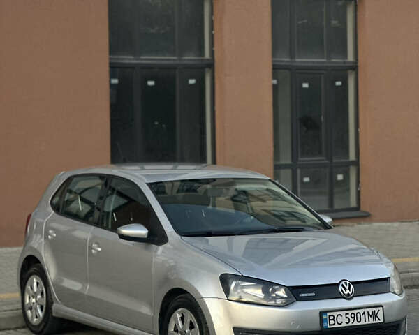 Серый Фольксваген Поло, объемом двигателя 1.2 л и пробегом 200 тыс. км за 5299 $, фото 4 на Automoto.ua