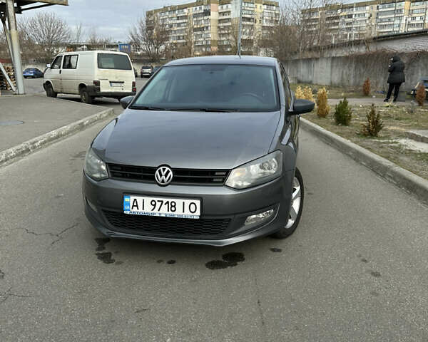 Серый Фольксваген Поло, объемом двигателя 1.2 л и пробегом 229 тыс. км за 5500 $, фото 14 на Automoto.ua
