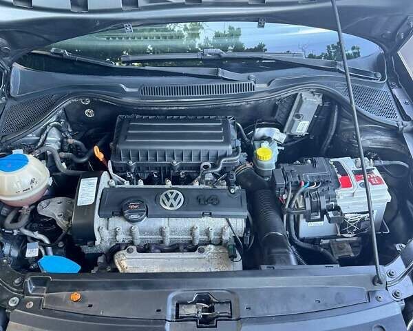 Серый Фольксваген Поло, объемом двигателя 1.4 л и пробегом 210 тыс. км за 7900 $, фото 25 на Automoto.ua