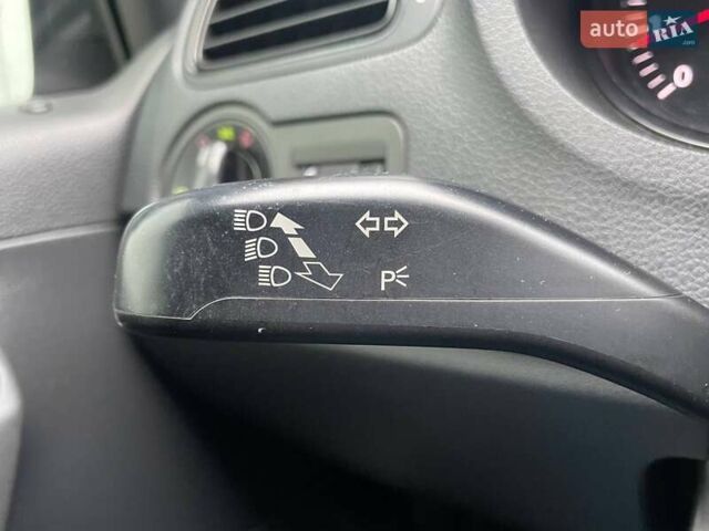 Серый Фольксваген Поло, объемом двигателя 1.39 л и пробегом 253 тыс. км за 9390 $, фото 19 на Automoto.ua