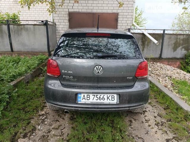 Серый Фольксваген Поло, объемом двигателя 1.6 л и пробегом 262 тыс. км за 7000 $, фото 1 на Automoto.ua