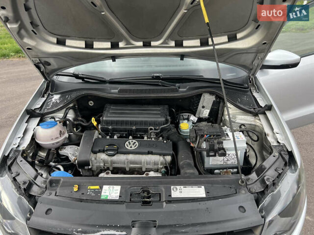 Фольксваген Поло 2013 в Борисполе на Automoto.ua Серый Фольксваген Поло, объемом двигателя 1.39 л и пробегом 202 тыс. км за 7800 $, фото 27 на Automoto.ua