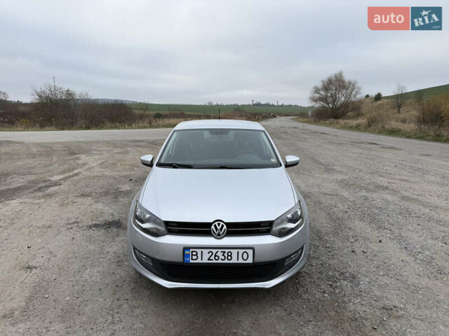 Серый Фольксваген Поло, объемом двигателя 1.6 л и пробегом 164 тыс. км за 9400 $, фото 3 на Automoto.ua