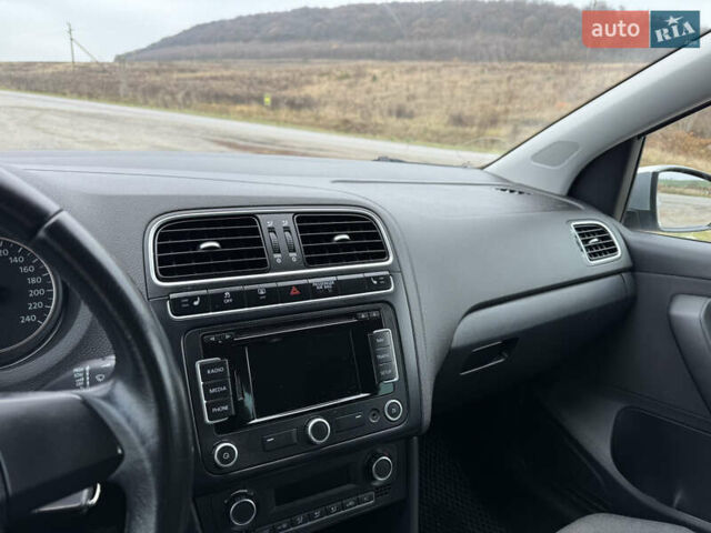 Серый Фольксваген Поло, объемом двигателя 1.6 л и пробегом 164 тыс. км за 9400 $, фото 36 на Automoto.ua