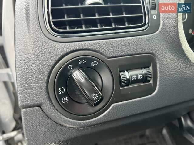 Фольксваген Поло 2013 в Борисполе на Automoto.ua Серый Фольксваген Поло, объемом двигателя 1.39 л и пробегом 202 тыс. км за 7800 $, фото 23 на Automoto.ua