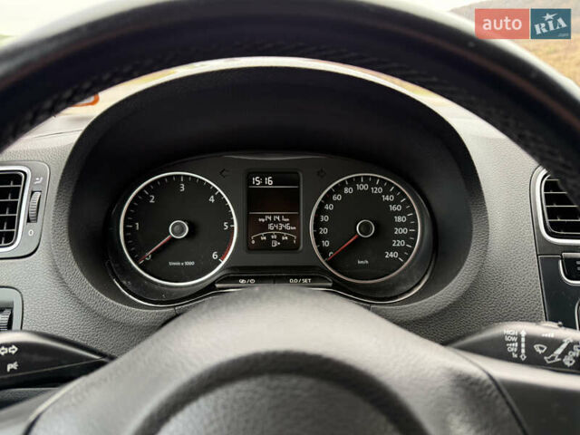 Серый Фольксваген Поло, объемом двигателя 1.6 л и пробегом 164 тыс. км за 9400 $, фото 35 на Automoto.ua