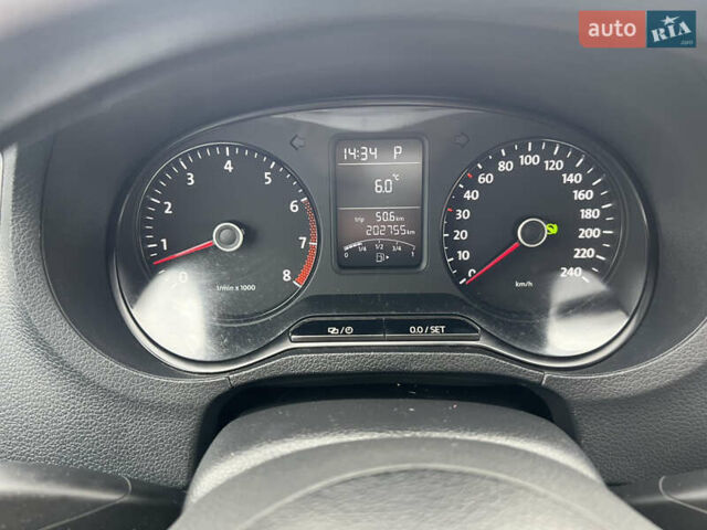 Фольксваген Поло 2013 в Борисполе на Automoto.ua Серый Фольксваген Поло, объемом двигателя 1.39 л и пробегом 202 тыс. км за 7800 $, фото 25 на Automoto.ua