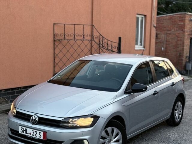 Сірий Фольксваген Поло, об'ємом двигуна 1.6 л та пробігом 203 тис. км за 17777 $, фото 5 на Automoto.ua