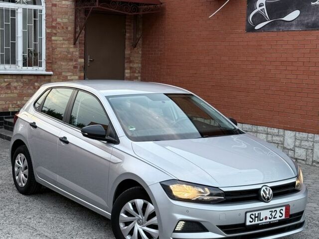 Сірий Фольксваген Поло, об'ємом двигуна 1.6 л та пробігом 203 тис. км за 17777 $, фото 1 на Automoto.ua