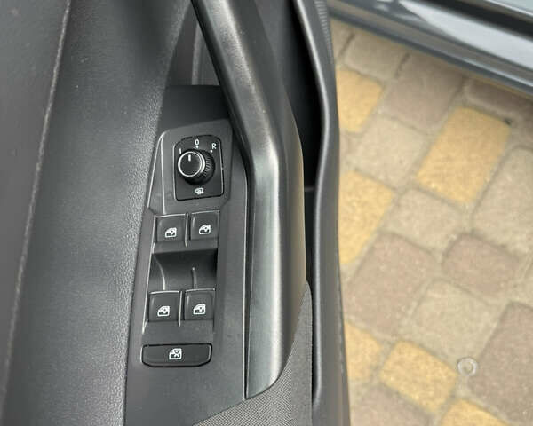 Серый Фольксваген Поло, объемом двигателя 1 л и пробегом 220 тыс. км за 14500 $, фото 20 на Automoto.ua