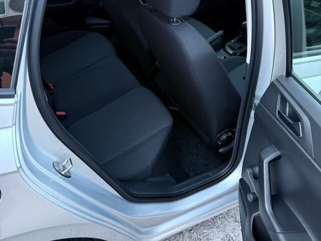 Сірий Фольксваген Поло, об'ємом двигуна 1.6 л та пробігом 203 тис. км за 17777 $, фото 13 на Automoto.ua