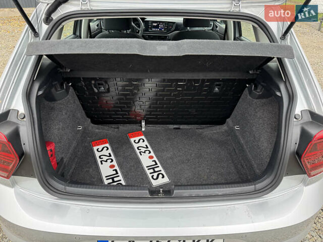 Серый Фольксваген Поло, объемом двигателя 1.6 л и пробегом 205 тыс. км за 12700 $, фото 9 на Automoto.ua