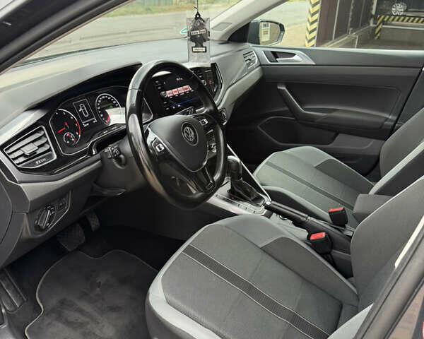 Серый Фольксваген Поло, объемом двигателя 1 л и пробегом 220 тыс. км за 14500 $, фото 9 на Automoto.ua