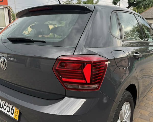 Серый Фольксваген Поло, объемом двигателя 1 л и пробегом 220 тыс. км за 14500 $, фото 31 на Automoto.ua