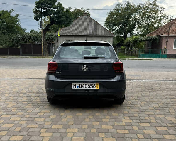 Серый Фольксваген Поло, объемом двигателя 1 л и пробегом 220 тыс. км за 14500 $, фото 5 на Automoto.ua