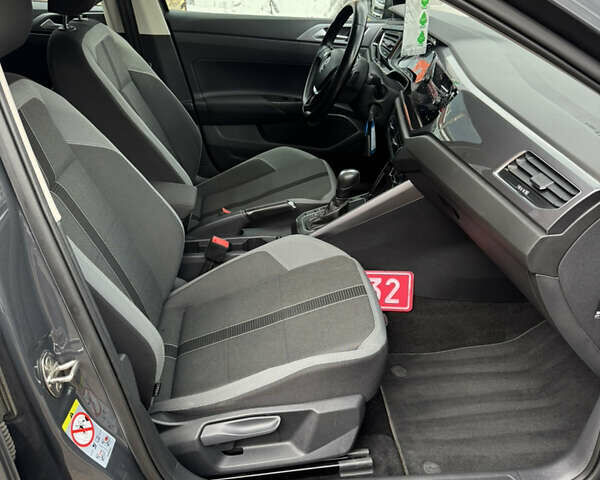 Серый Фольксваген Поло, объемом двигателя 1 л и пробегом 220 тыс. км за 14500 $, фото 28 на Automoto.ua