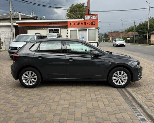 Серый Фольксваген Поло, объемом двигателя 1 л и пробегом 220 тыс. км за 14500 $, фото 3 на Automoto.ua