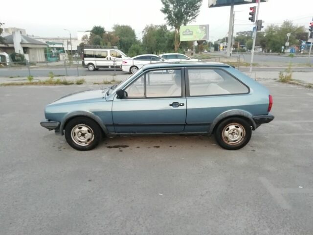 Сірий Фольксваген Поло, об'ємом двигуна 1.3 л та пробігом 413 тис. км за 1400 $, фото 2 на Automoto.ua