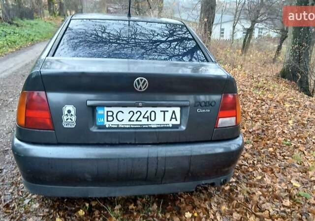 Серый Фольксваген Поло, объемом двигателя 1.6 л и пробегом 274 тыс. км за 2500 $, фото 4 на Automoto.ua