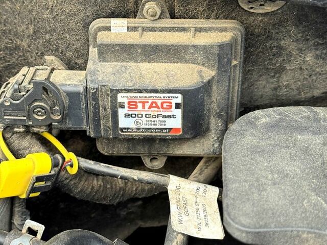 Серый Фольксваген Поло, объемом двигателя 1.4 л и пробегом 256 тыс. км за 4500 $, фото 6 на Automoto.ua