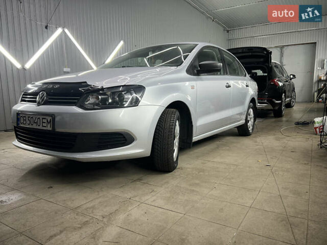 Серый Фольксваген Поло, объемом двигателя 1.6 л и пробегом 108 тыс. км за 6990 $, фото 1 на Automoto.ua