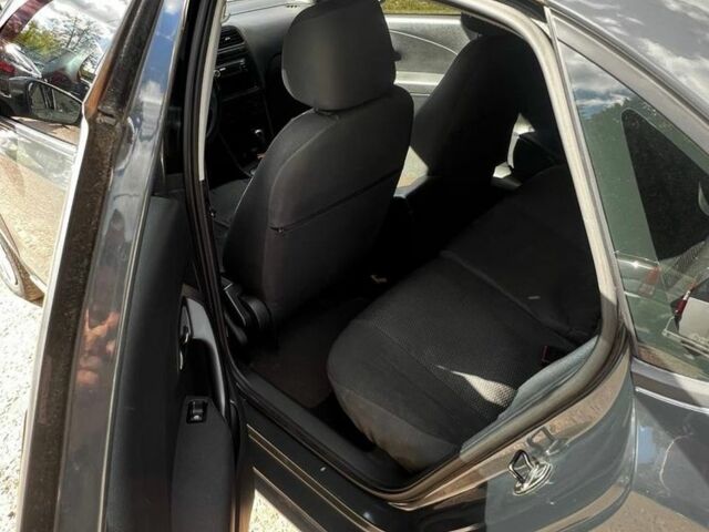 Серый Фольксваген Поло, объемом двигателя 0 л и пробегом 250 тыс. км за 5000 $, фото 10 на Automoto.ua