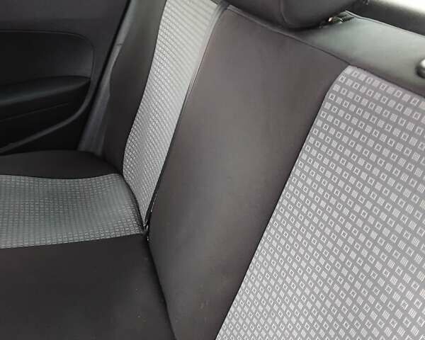 Сірий Фольксваген Поло, об'ємом двигуна 1.6 л та пробігом 137 тис. км за 7100 $, фото 8 на Automoto.ua