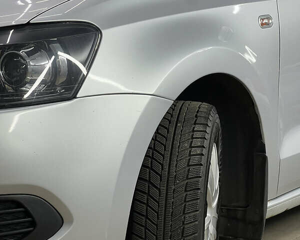 Серый Фольксваген Поло, объемом двигателя 1.6 л и пробегом 108 тыс. км за 6990 $, фото 3 на Automoto.ua