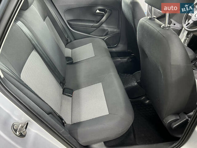 Серый Фольксваген Поло, объемом двигателя 1.6 л и пробегом 108 тыс. км за 6990 $, фото 12 на Automoto.ua