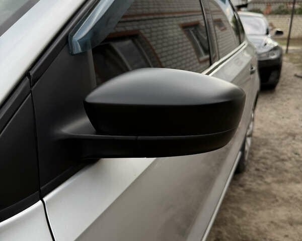 Сірий Фольксваген Поло, об'ємом двигуна 1.6 л та пробігом 157 тис. км за 6300 $, фото 4 на Automoto.ua