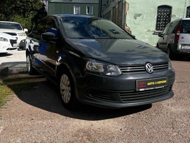 Серый Фольксваген Поло, объемом двигателя 0 л и пробегом 250 тыс. км за 5000 $, фото 2 на Automoto.ua