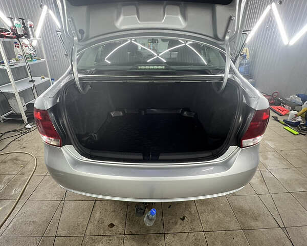 Серый Фольксваген Поло, объемом двигателя 1.6 л и пробегом 108 тыс. км за 6990 $, фото 10 на Automoto.ua