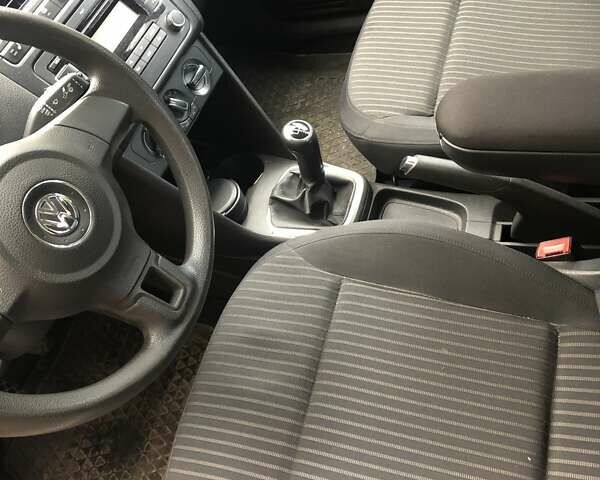 Серый Фольксваген Поло, объемом двигателя 1.6 л и пробегом 141 тыс. км за 5999 $, фото 4 на Automoto.ua