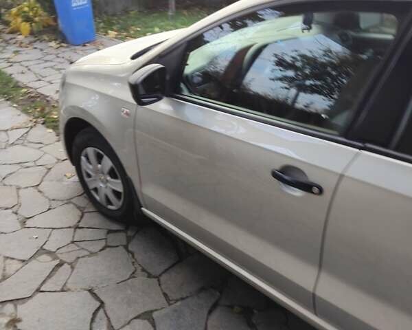 Сірий Фольксваген Поло, об'ємом двигуна 1.6 л та пробігом 137 тис. км за 7100 $, фото 6 на Automoto.ua