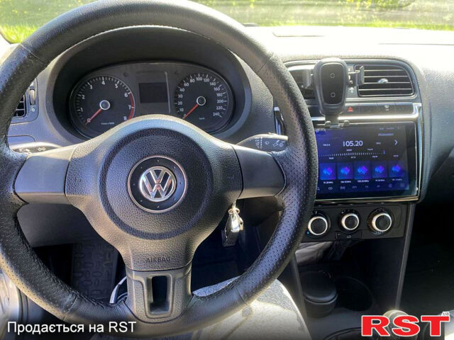 Серый Фольксваген Поло, объемом двигателя 1.6 л и пробегом 181 тыс. км за 6800 $, фото 6 на Automoto.ua