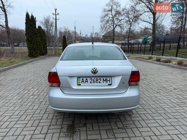 Серый Фольксваген Поло, объемом двигателя 1.6 л и пробегом 173 тыс. км за 5850 $, фото 5 на Automoto.ua