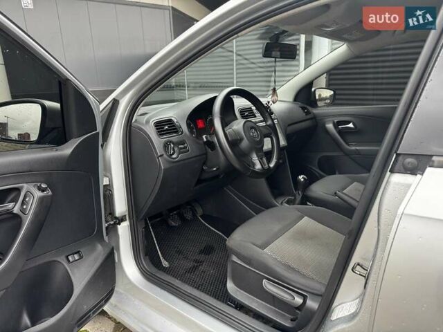 Серый Фольксваген Поло, объемом двигателя 1.6 л и пробегом 192 тыс. км за 5900 $, фото 10 на Automoto.ua