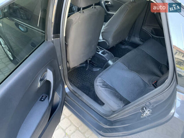 Серый Фольксваген Поло, объемом двигателя 1.6 л и пробегом 161 тыс. км за 6500 $, фото 18 на Automoto.ua