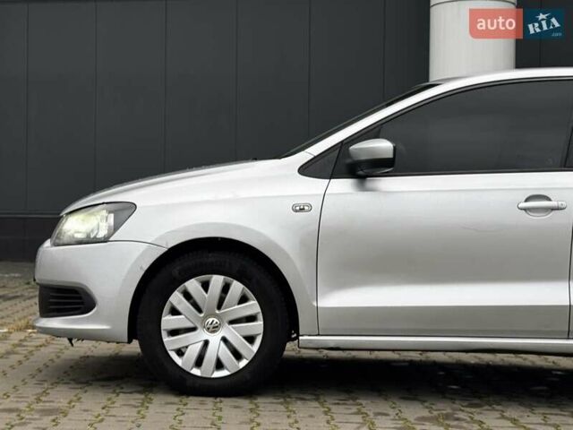 Серый Фольксваген Поло, объемом двигателя 1.6 л и пробегом 192 тыс. км за 5900 $, фото 4 на Automoto.ua