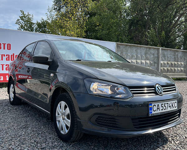 Серый Фольксваген Поло, объемом двигателя 1.6 л и пробегом 198 тыс. км за 7950 $, фото 2 на Automoto.ua