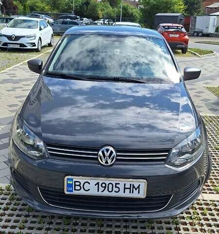 Серый Фольксваген Поло, объемом двигателя 1.6 л и пробегом 89 тыс. км за 7000 $, фото 1 на Automoto.ua