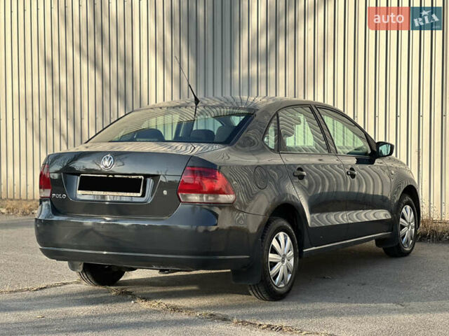 Серый Фольксваген Поло, объемом двигателя 1.6 л и пробегом 197 тыс. км за 5800 $, фото 7 на Automoto.ua