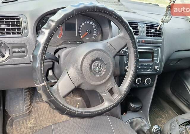 Серый Фольксваген Поло, объемом двигателя 1.6 л и пробегом 89 тыс. км за 7000 $, фото 8 на Automoto.ua