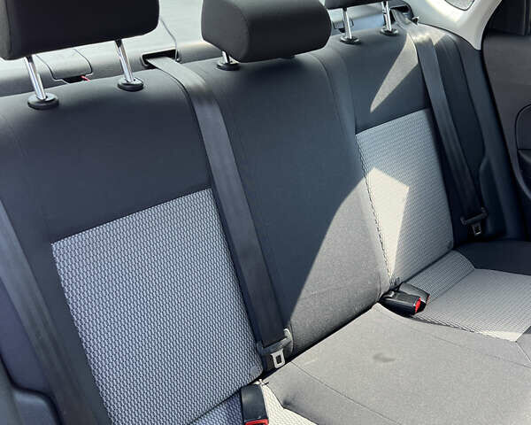 Серый Фольксваген Поло, объемом двигателя 1.6 л и пробегом 198 тыс. км за 7950 $, фото 16 на Automoto.ua