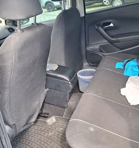 Серый Фольксваген Поло, объемом двигателя 1.6 л и пробегом 89 тыс. км за 7000 $, фото 9 на Automoto.ua