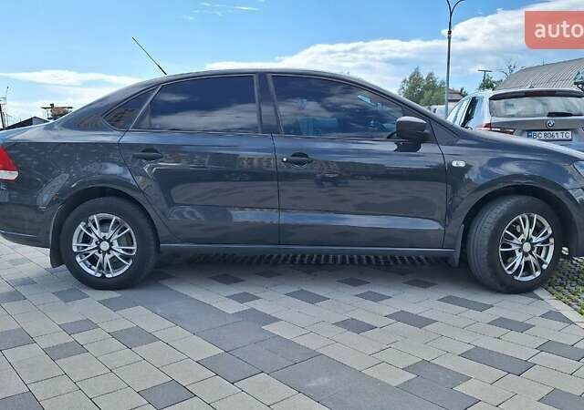 Серый Фольксваген Поло, объемом двигателя 1.6 л и пробегом 89 тыс. км за 7000 $, фото 5 на Automoto.ua