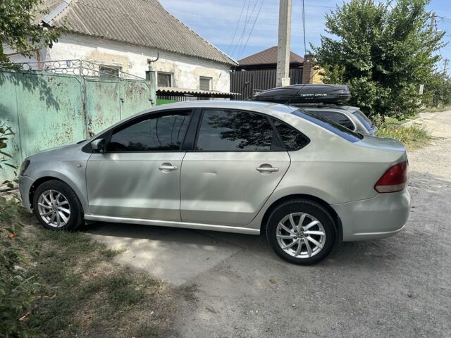 Сірий Фольксваген Поло, об'ємом двигуна 1.6 л та пробігом 300 тис. км за 5100 $, фото 3 на Automoto.ua