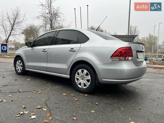 Серый Фольксваген Поло, объемом двигателя 1.6 л и пробегом 115 тыс. км за 7200 $, фото 5 на Automoto.ua