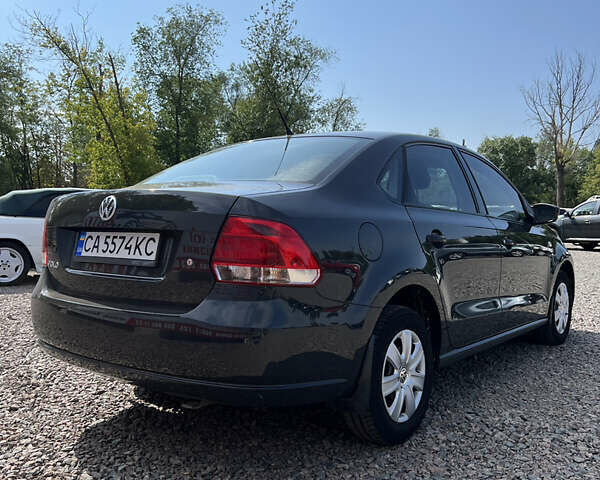 Серый Фольксваген Поло, объемом двигателя 1.6 л и пробегом 198 тыс. км за 7950 $, фото 6 на Automoto.ua